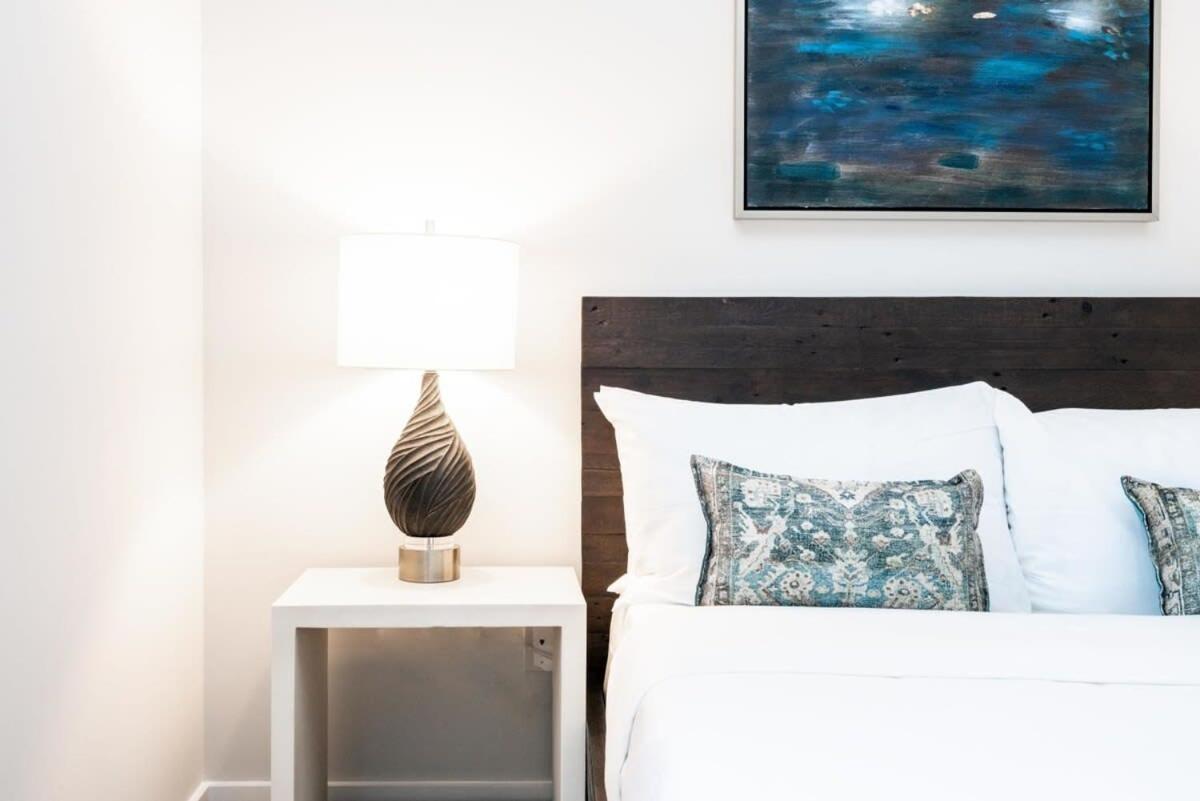 Apartment Cozysuites Music Row Stunning 2br -free Parking 05 *